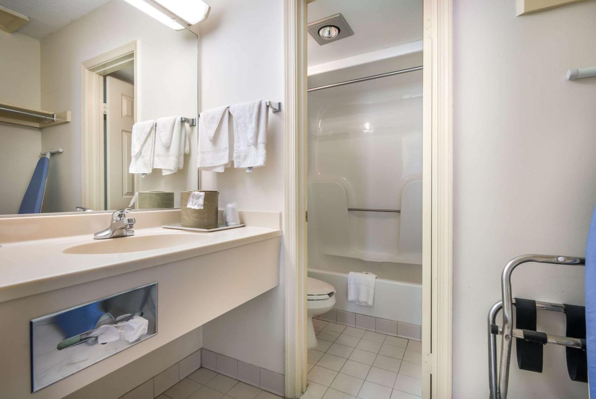 Quality Inn Little Creek Virginia Beach Zewnętrze zdjęcie